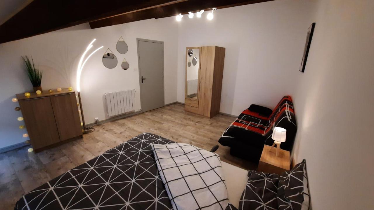 Suite 3 Pieces Chambre+Cuisine+Sdb Centre Ville Privas Exterior photo